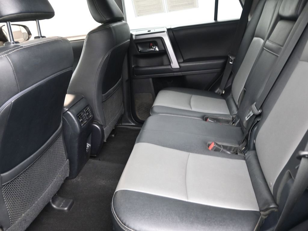 Used 2021 Toyota 4Runner SR5 Premium image 10