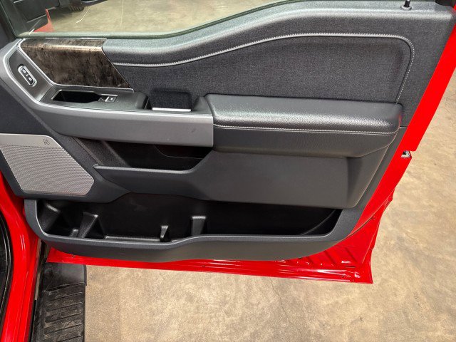 Used 2024 Ford F350 Lariat image 24