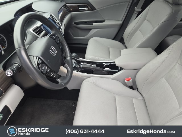 Used 2017 Honda Accord EX-L image 13