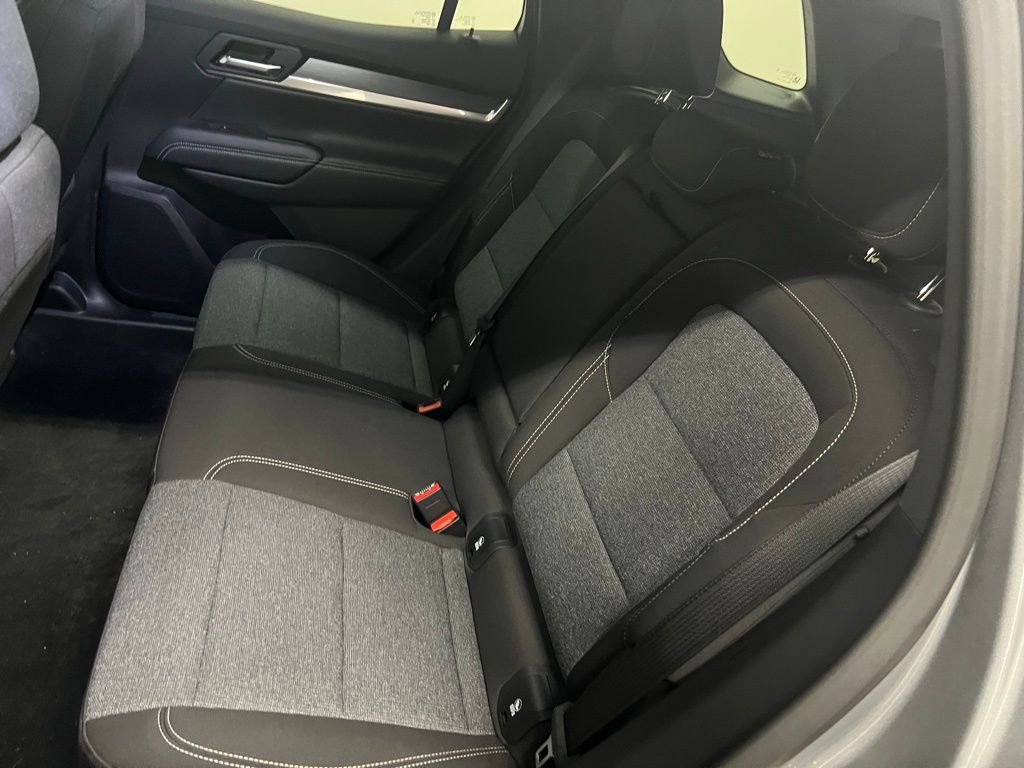 New 2025 GMC Terrain Elevation image 27