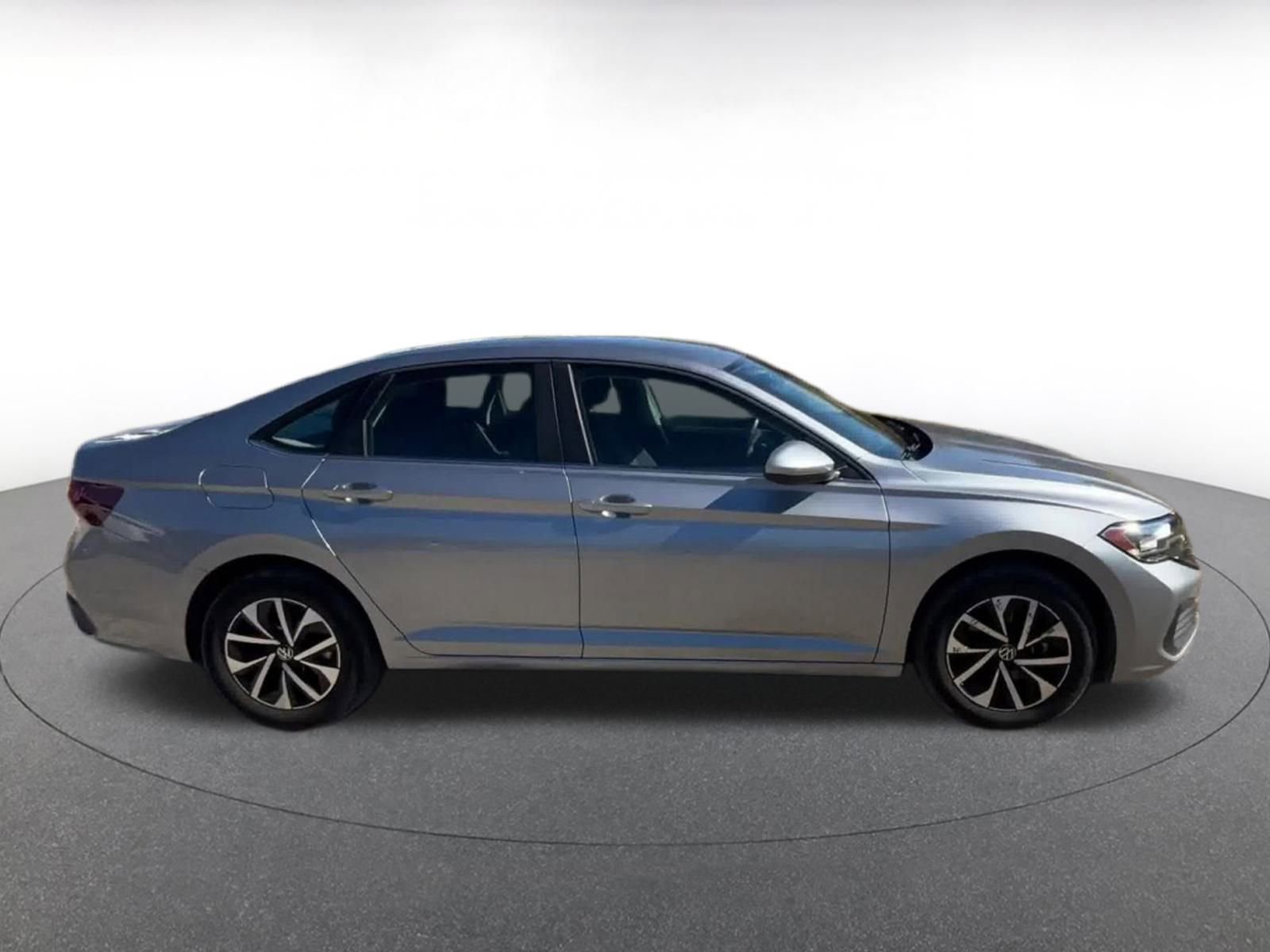 Used 2024 Volkswagen Jetta S image 16