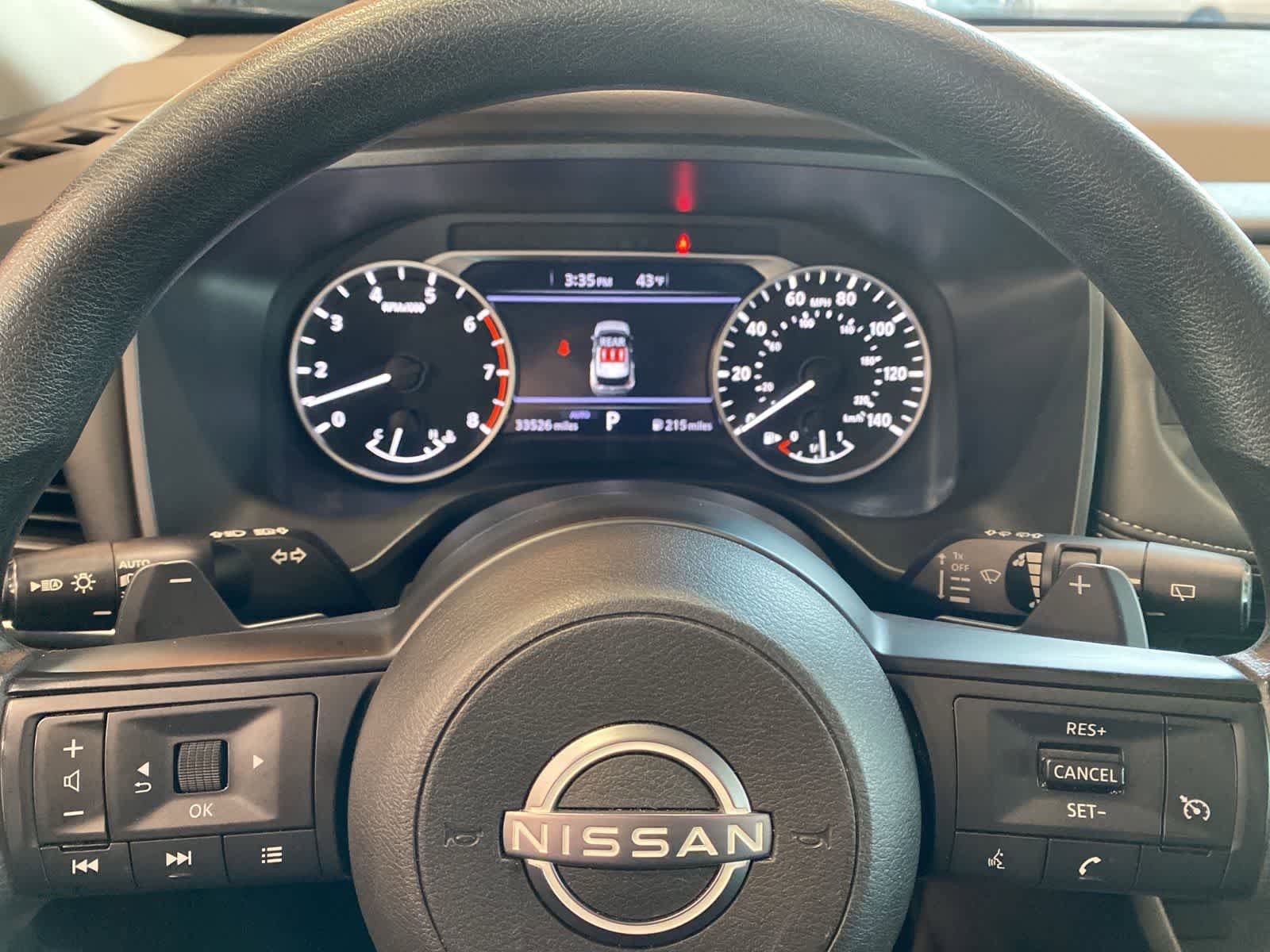 Used 2023 Nissan Rogue S image 9