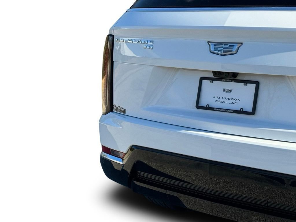 New 2025 Cadillac Escalade IQ Luxury 2 image 15