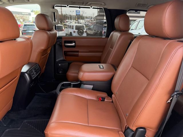 Used 2014 Toyota Sequoia Platinum image 41