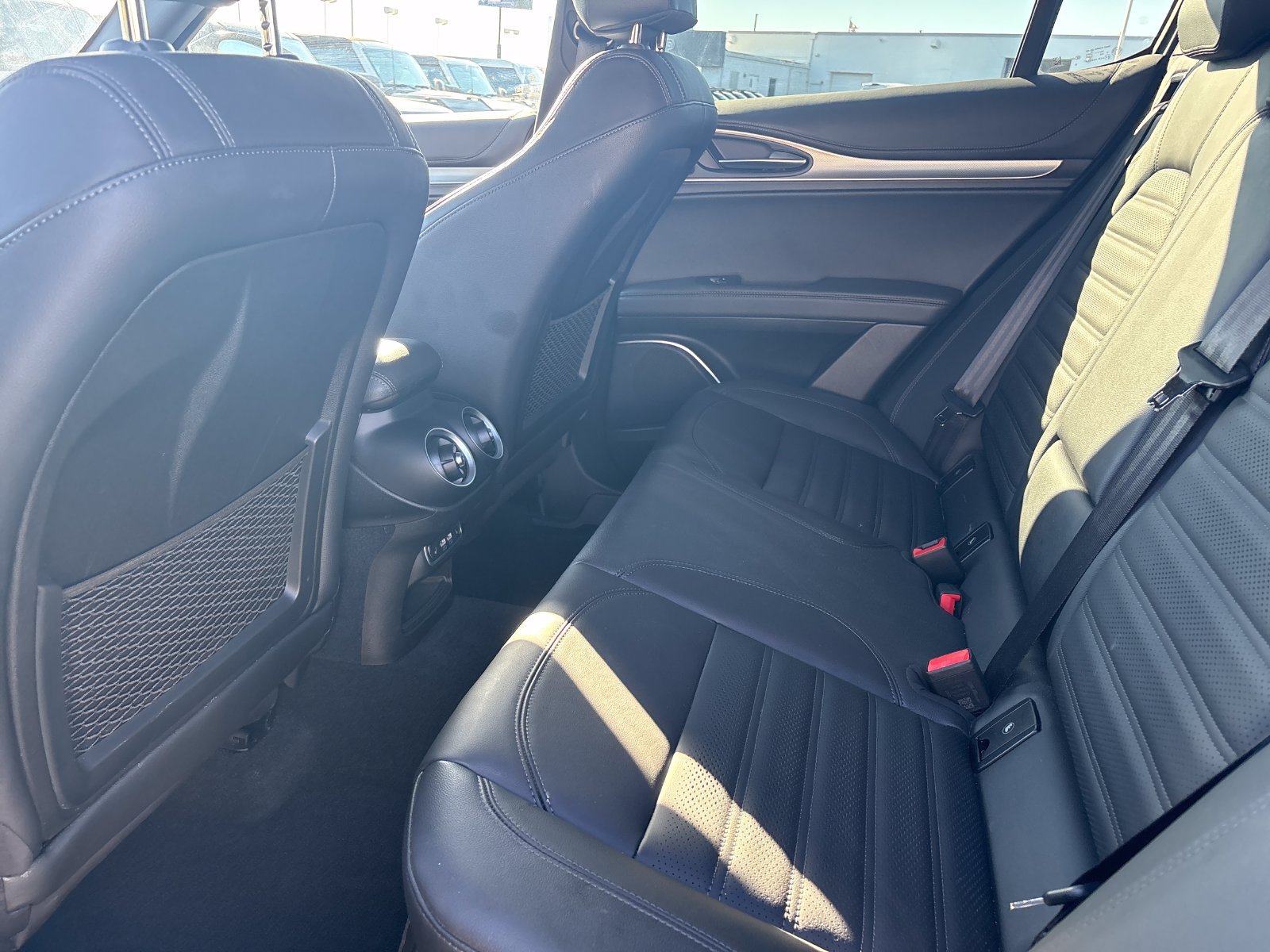 Used 2023 Alfa Romeo Stelvio Veloce AWD/4WD image 15