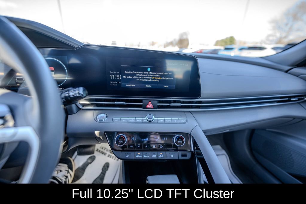 Certified 2023 Hyundai Elantra SEL w/ Convenience Package image 17