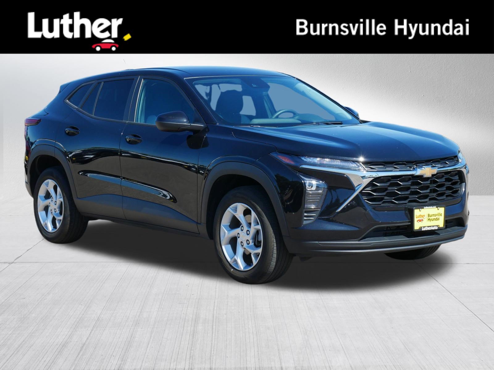 Used 2025 Chevrolet Trax LS w/ LS Convenience Package FWD image 1
