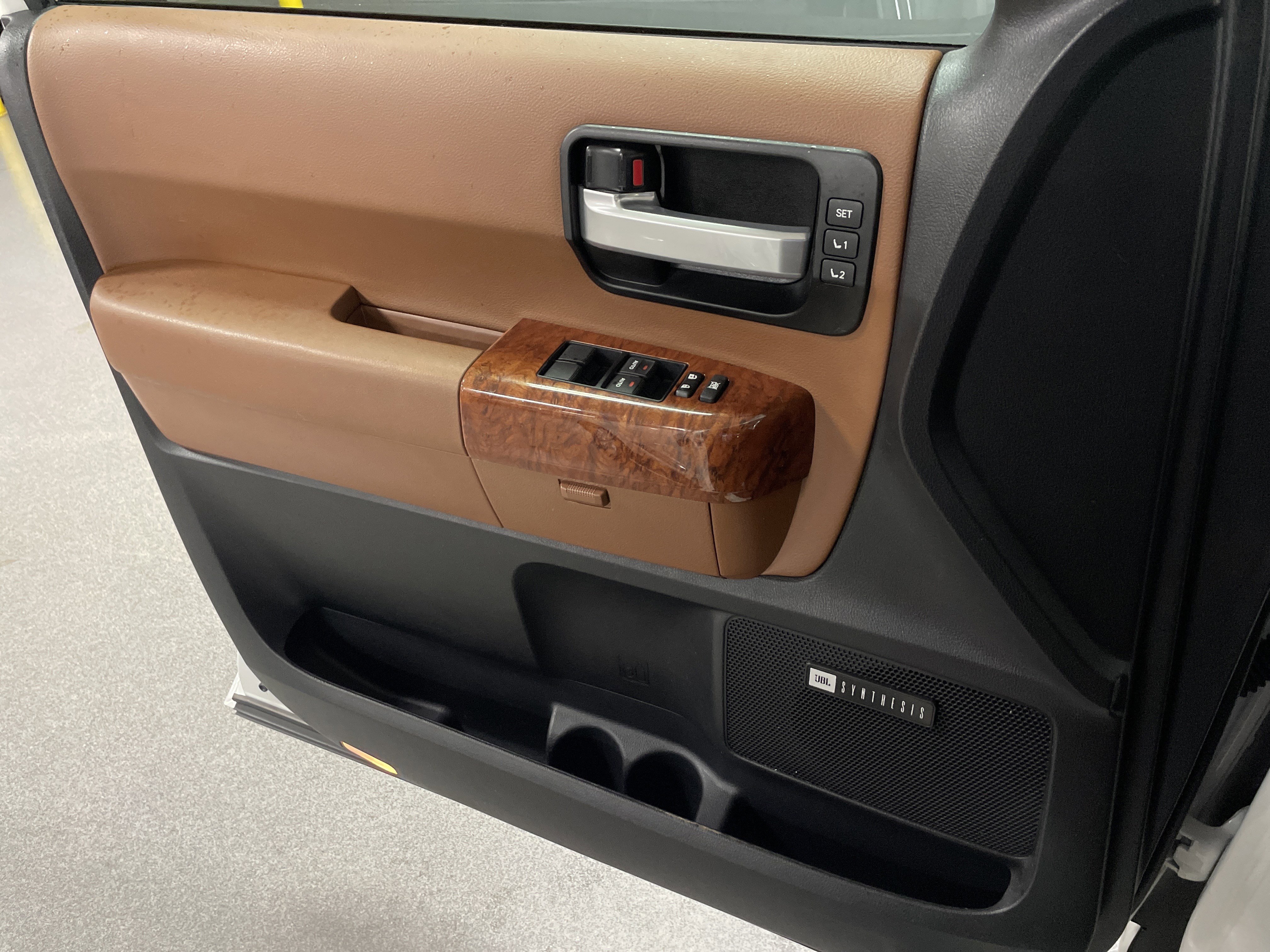 Certified 2019 Toyota Sequoia Platinum image 14