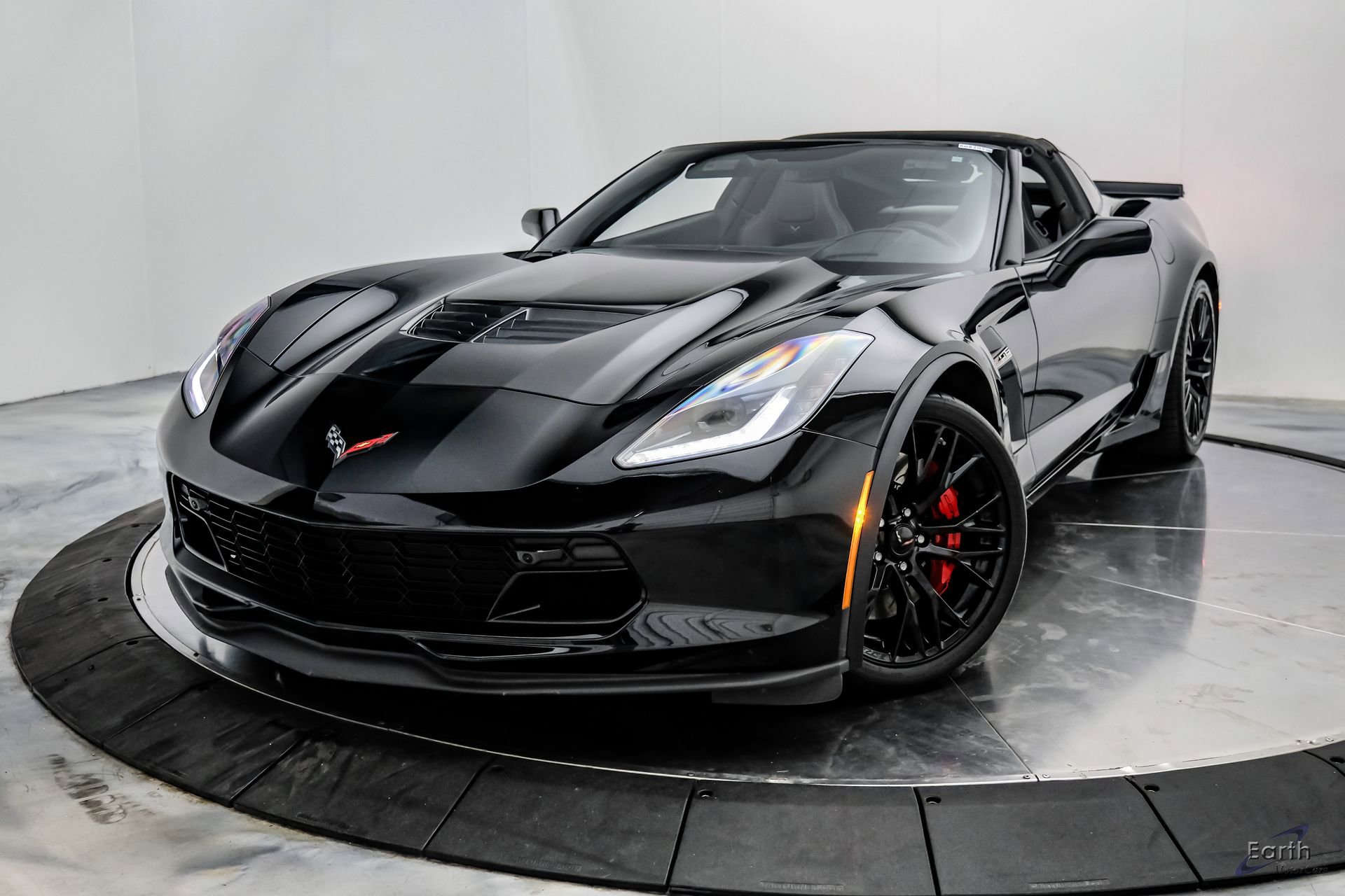 Used 2016 Chevrolet Corvette Z06 w/ 2LZ Preferred Equipment Group RWD image 5