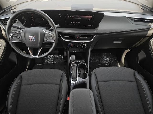 Used 2025 Buick Encore GX Preferred FWD image 25