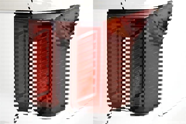 Used 2024 Kia Sorento S image 12