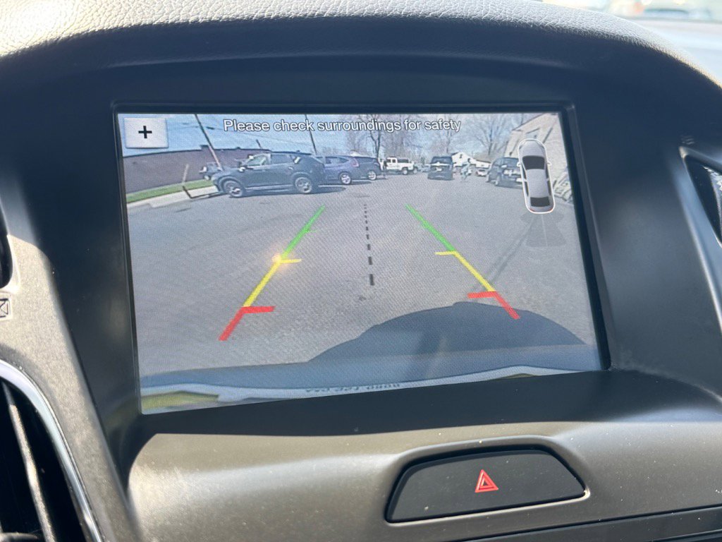 Used 2017 Ford Focus SEL w/ Cold Weather Package image 27