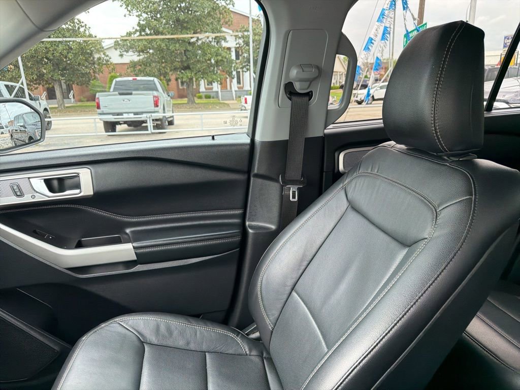 Used 2020 Ford Explorer Limited image 26