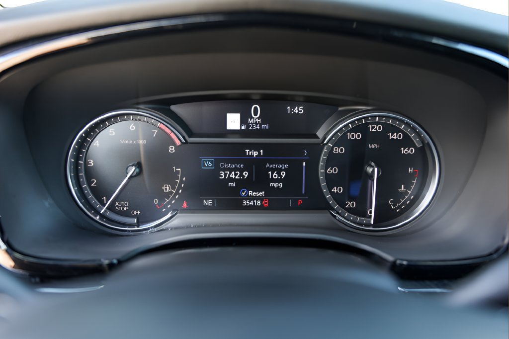 Certified 2025 Cadillac XT6 Premium Luxury FWD image 11