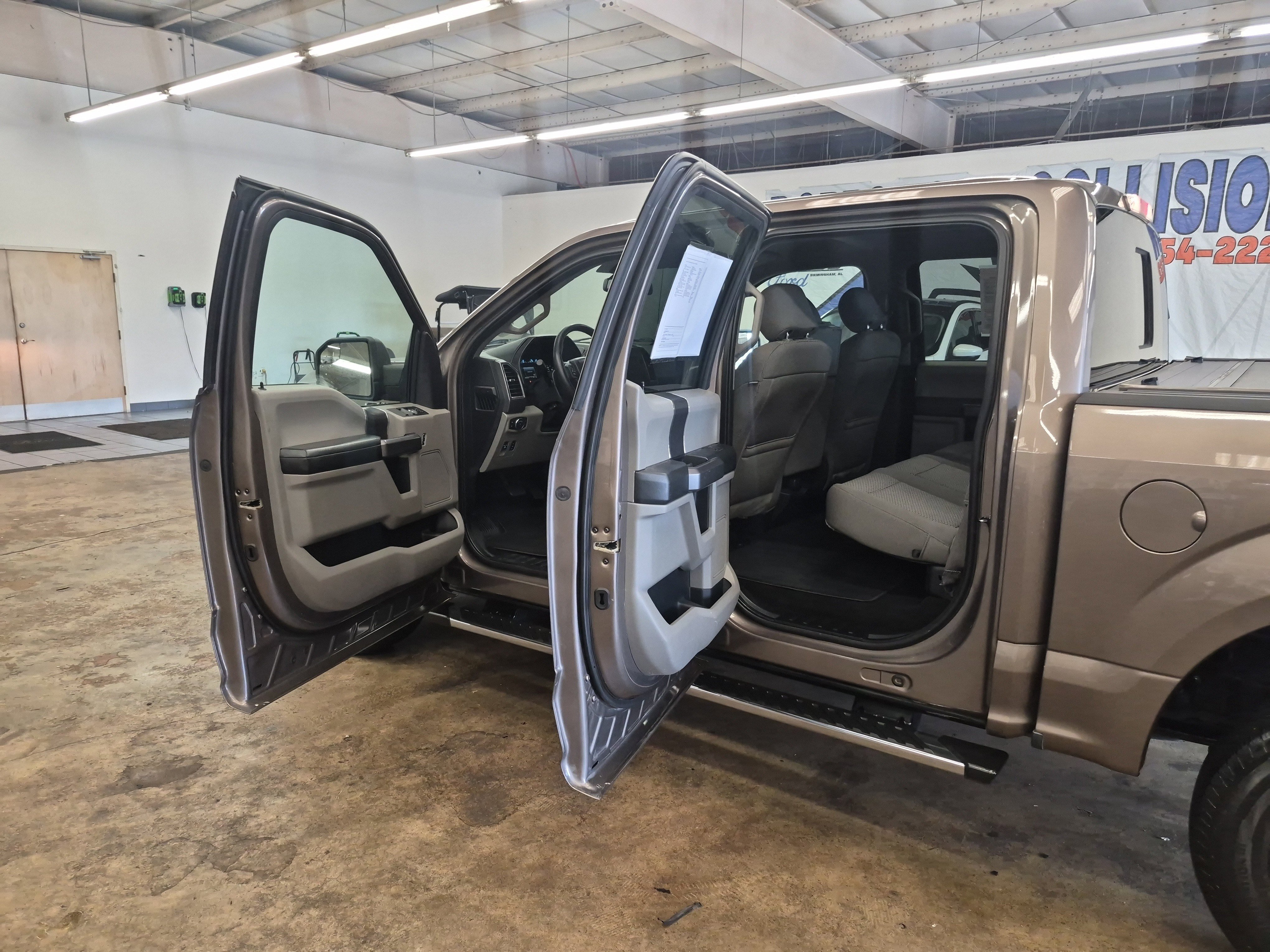 Used 2019 Ford F150 XLT w/ Equipment Group 302A Luxury image 17