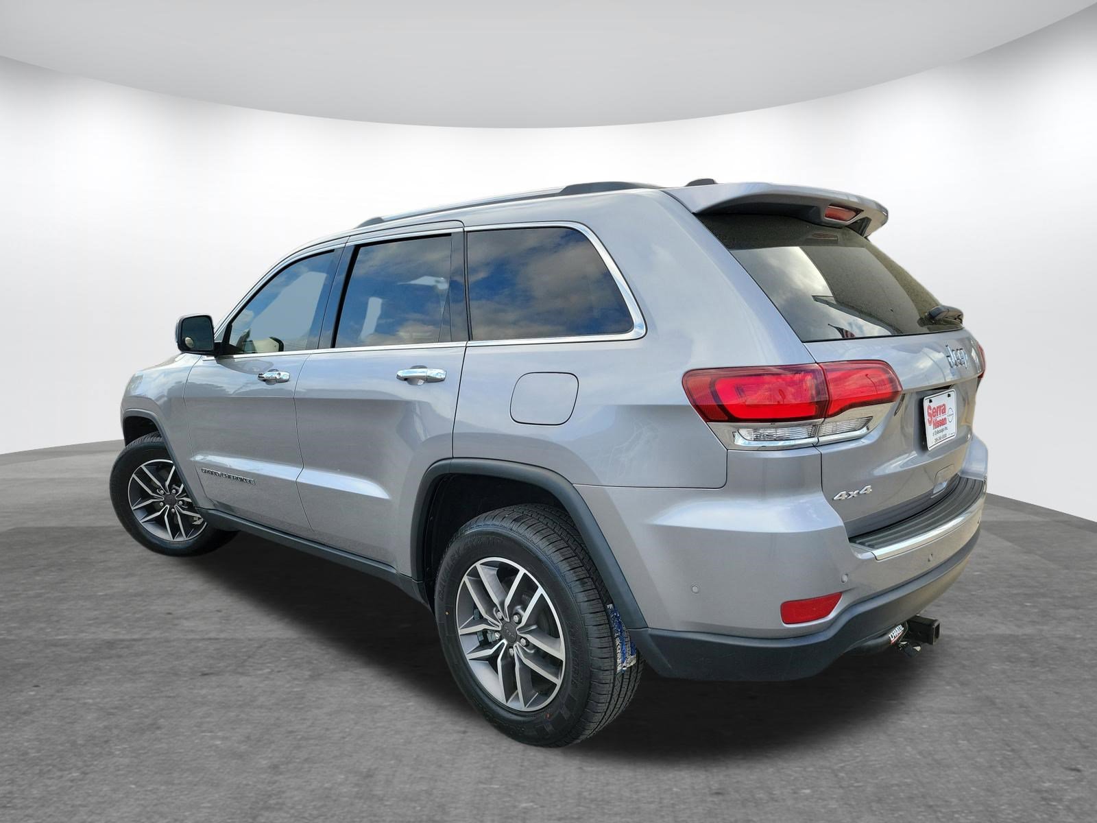Used 2021 Jeep Grand Cherokee Limited AWD/4WD image 7