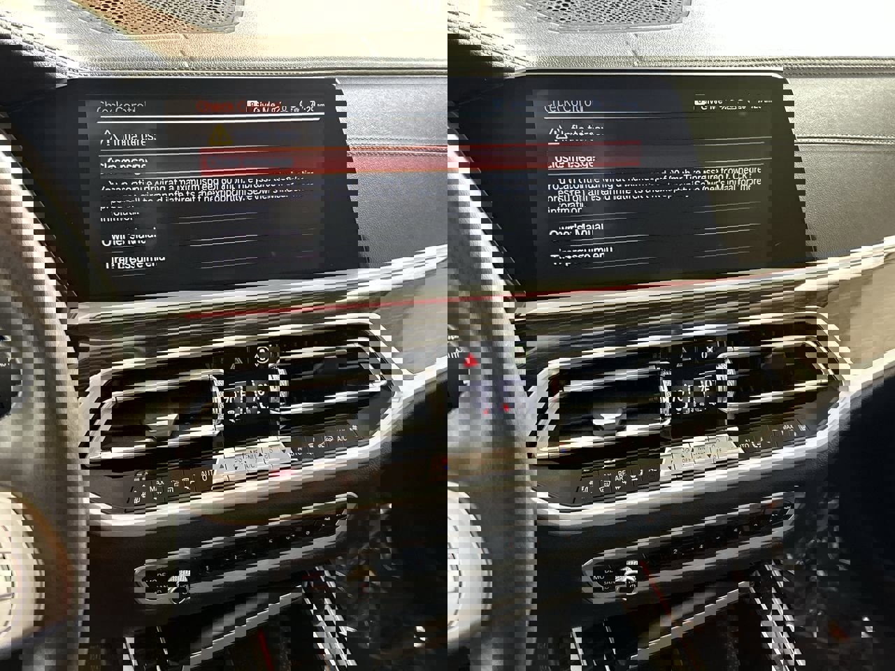 Used 2021 BMW X7 xDrive40i w/ Premium Package image 17