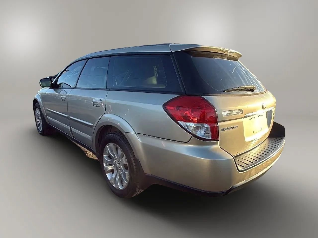 Used 2008 Subaru Outback 3.0R L.L. Bean image 3
