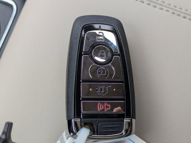 New 2026 Lincoln Corsair Reserve image 27