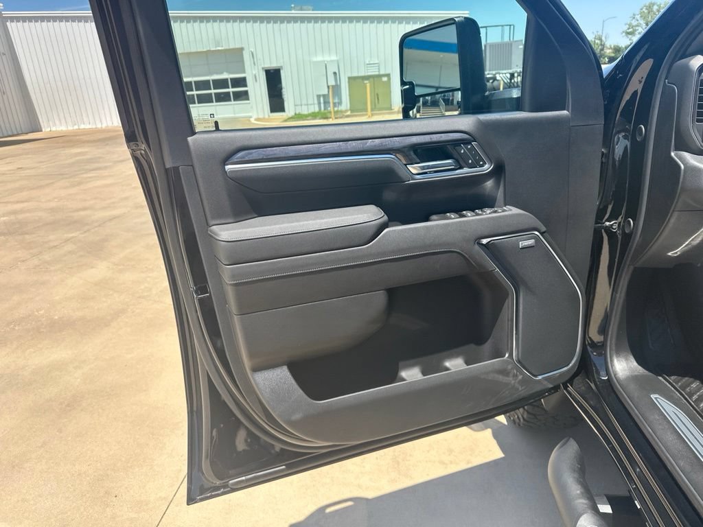 New 2026 Chevrolet Silverado 2500 LTZ w/ LTZ Plus Package AWD/4WD image 6