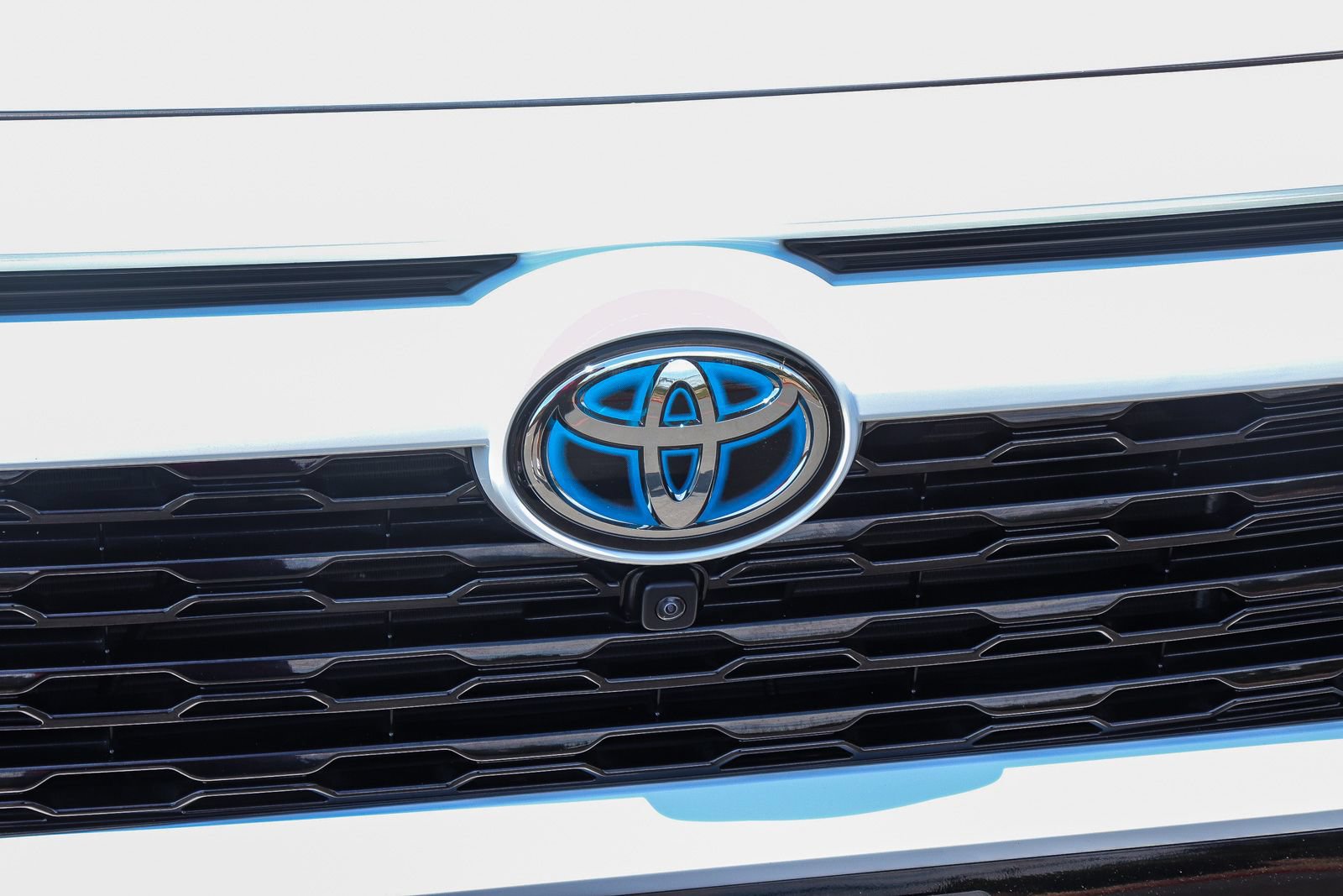 Certified 2024 Toyota RAV4 XSE w/ Advanced Technology Package AWD/4WD image 13