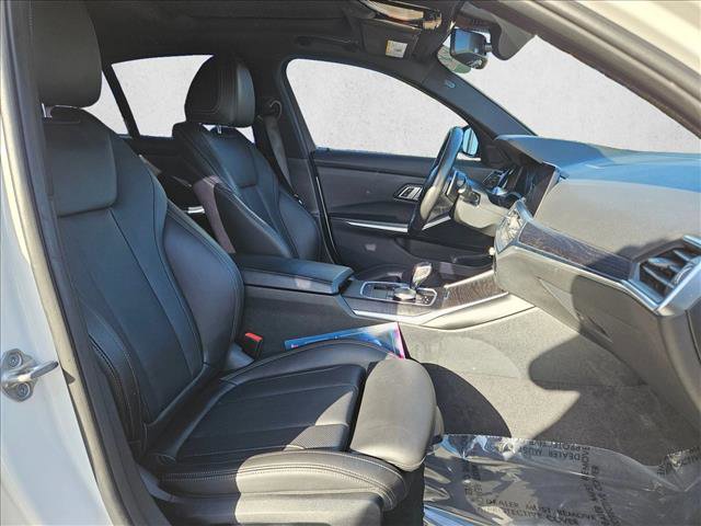 Used 2022 BMW 330e w/ M Sport Package image 21