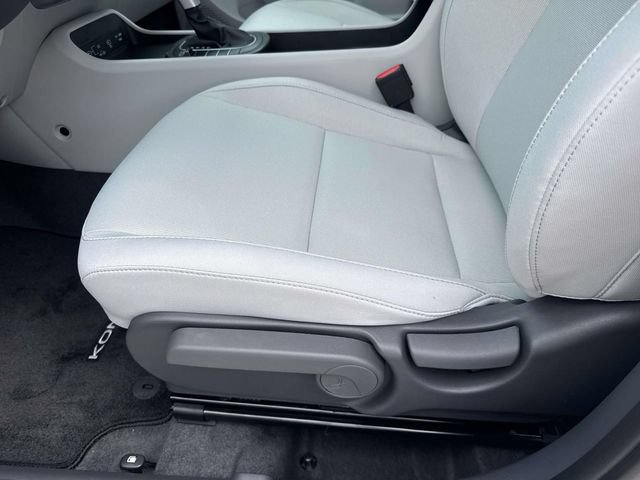 New 2026 Hyundai Kona SE FWD image 21