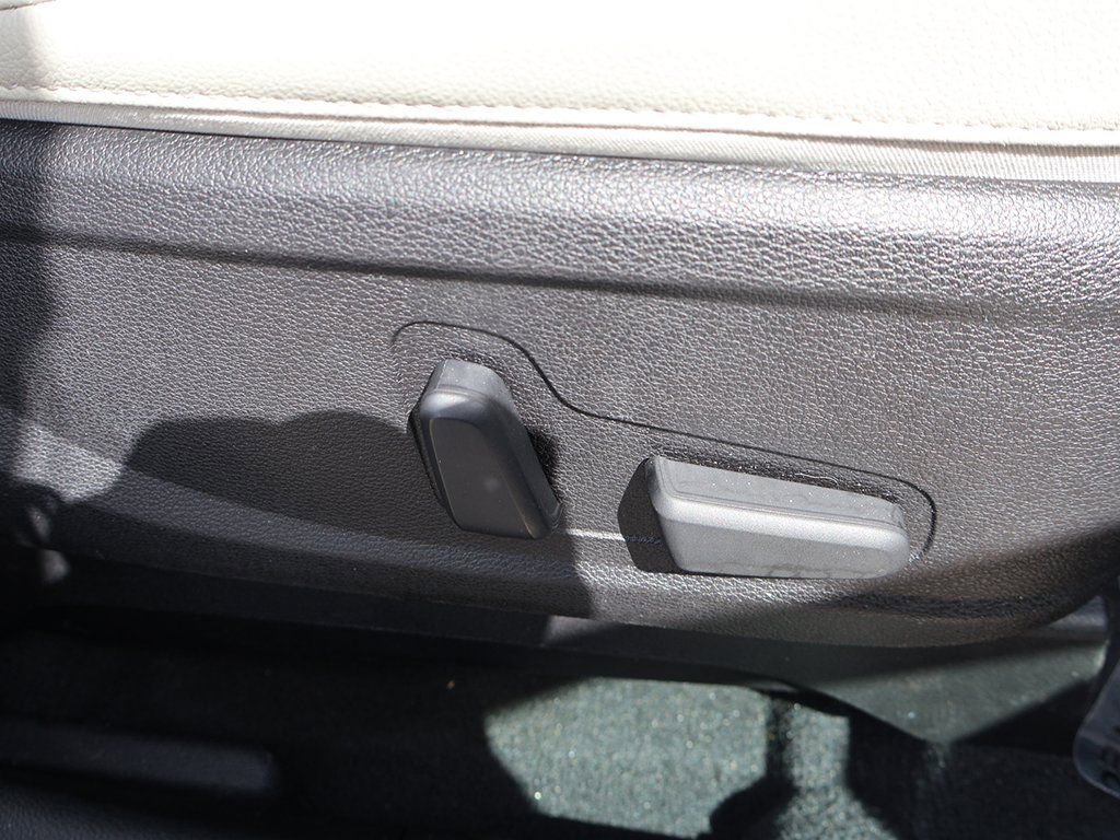 Used 2021 Kia Telluride EX w/ EX Premium Package FWD image 36