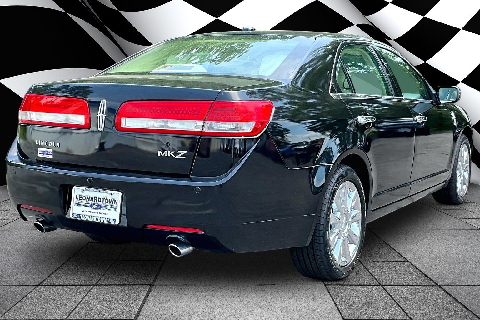 Used 2011 Lincoln MKZ FWD image 2