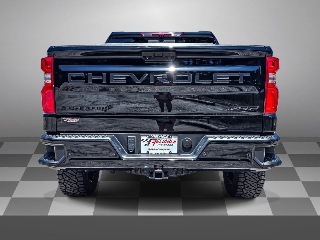 Used 2024 Chevrolet Silverado 1500 ZR2 w/ LPO, Dark Essentials Package AWD/4WD image 5