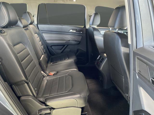 Used 2022 Volkswagen Atlas SEL Premium image 32