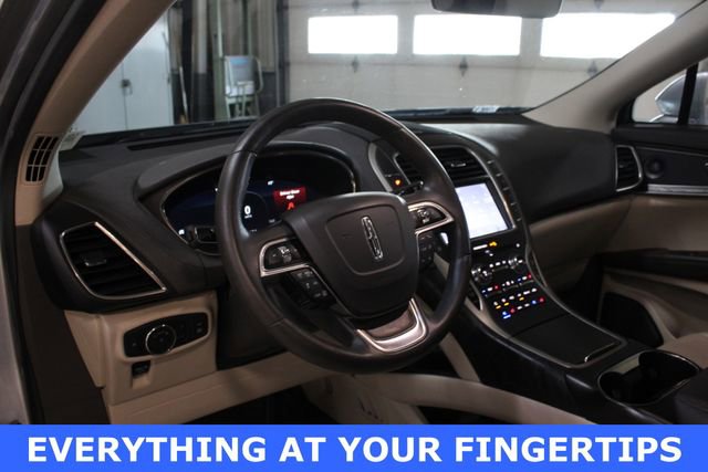 Used 2020 Lincoln Nautilus Reserve w/ Equipment Group 201A AWD/4WD image 2