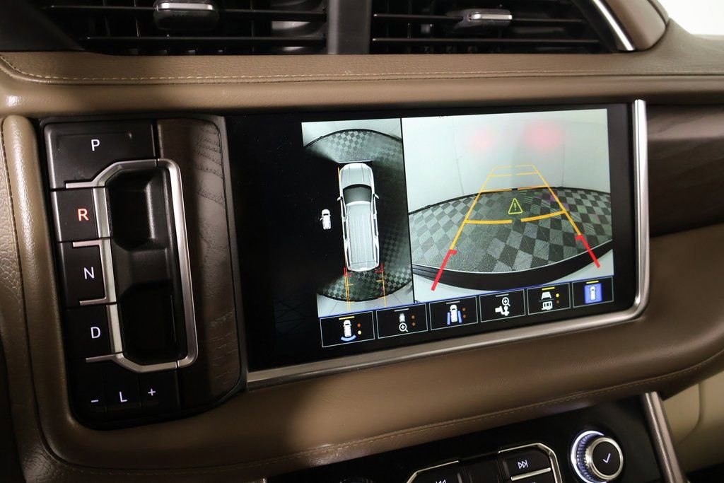 Used 2022 GMC Yukon XL Denali image 6