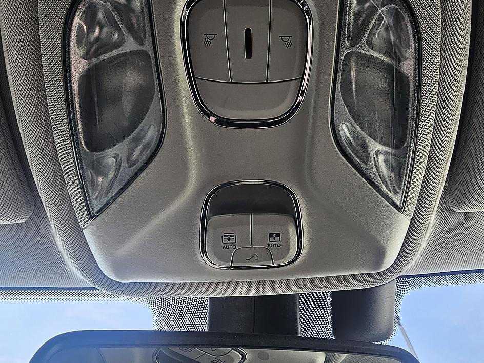 Used 2019 Jeep Compass Limited w/ Advanced Safety Group image 29