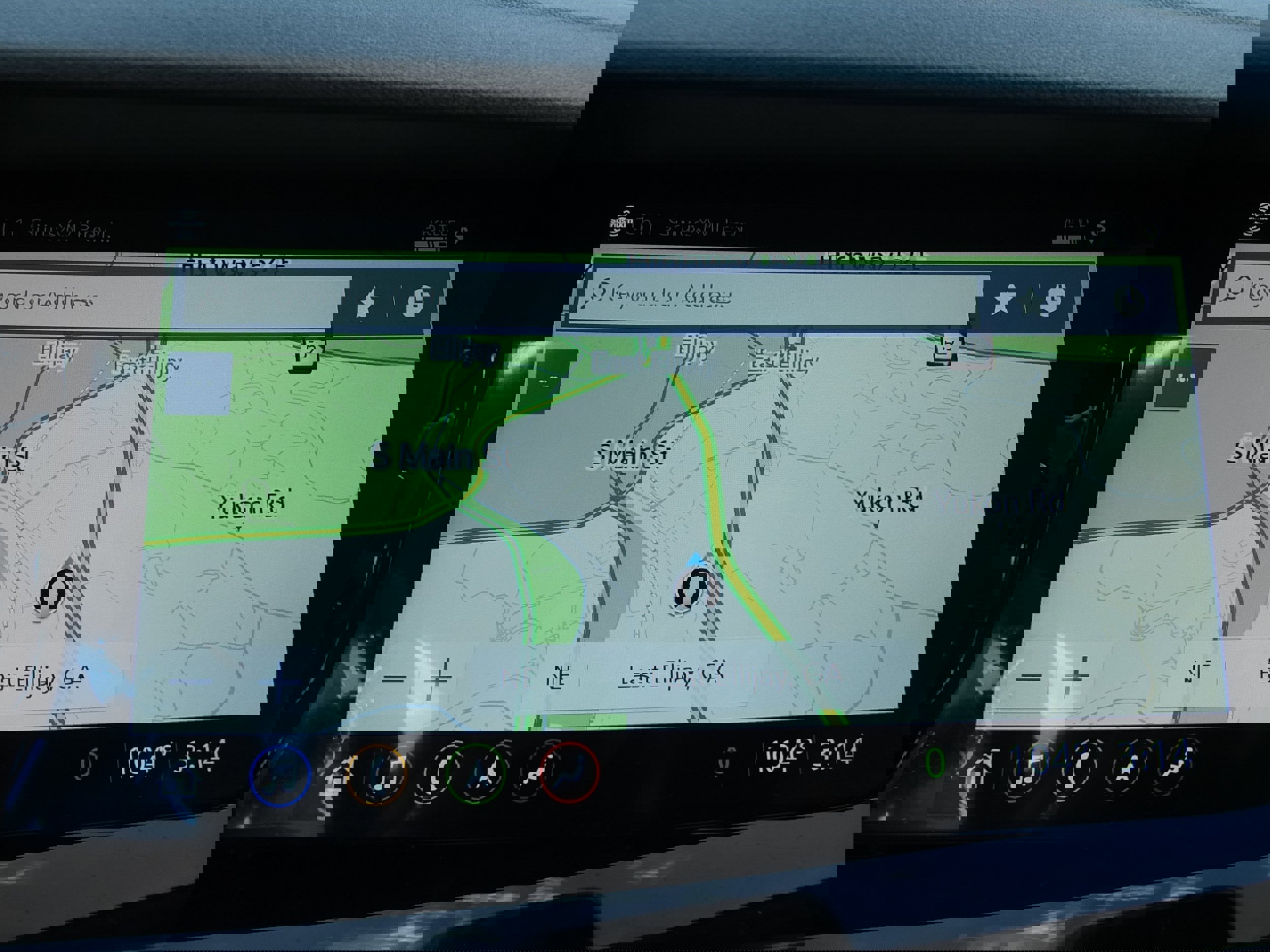 Used 2023 Buick Envision Avenir image 30