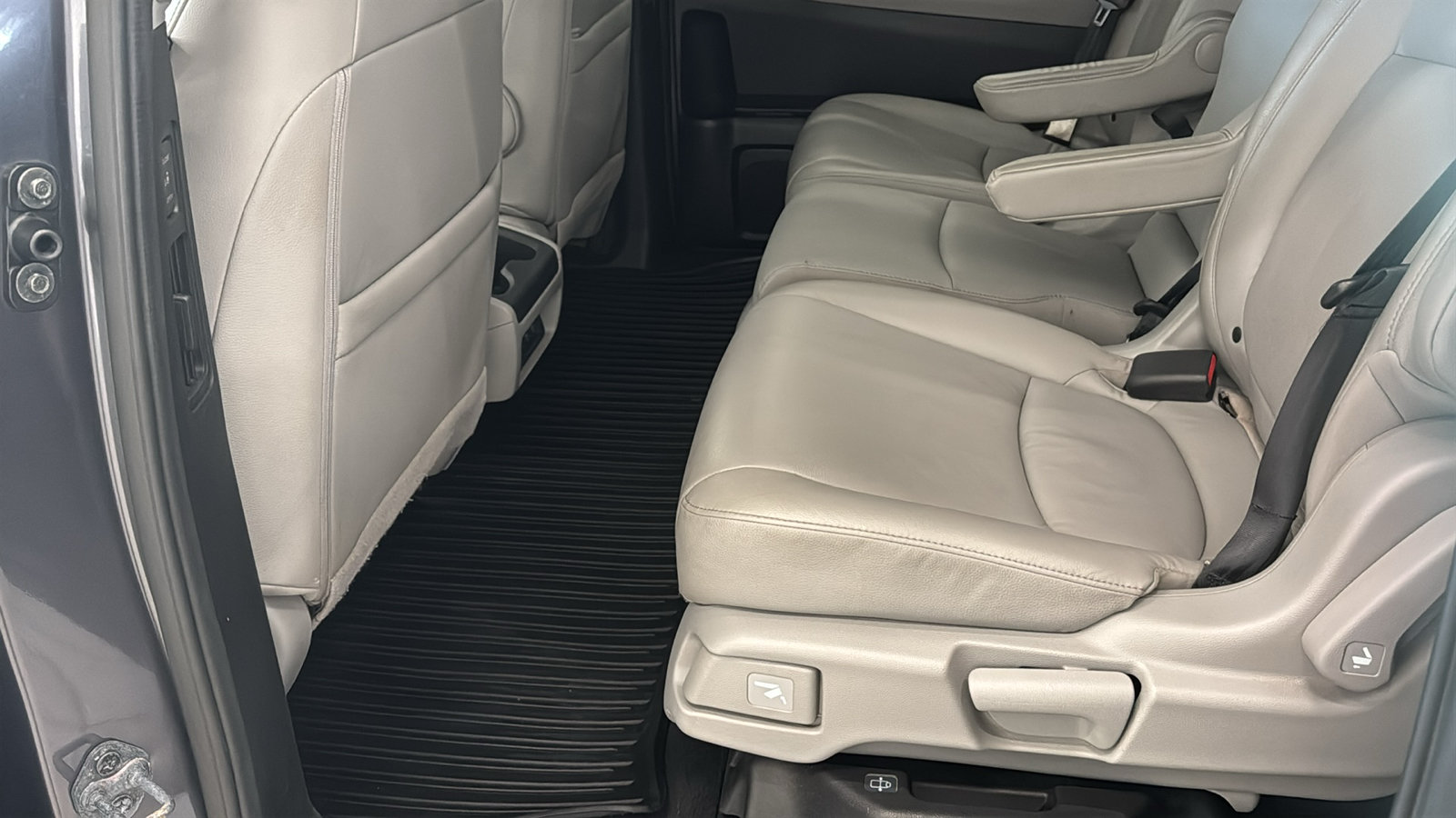 Used 2018 Honda Odyssey Elite image 28