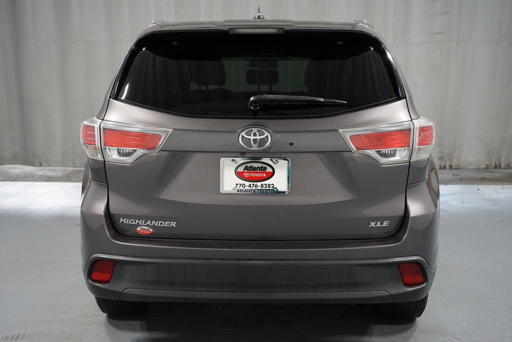 Used 2016 Toyota Highlander XLE FWD image 7