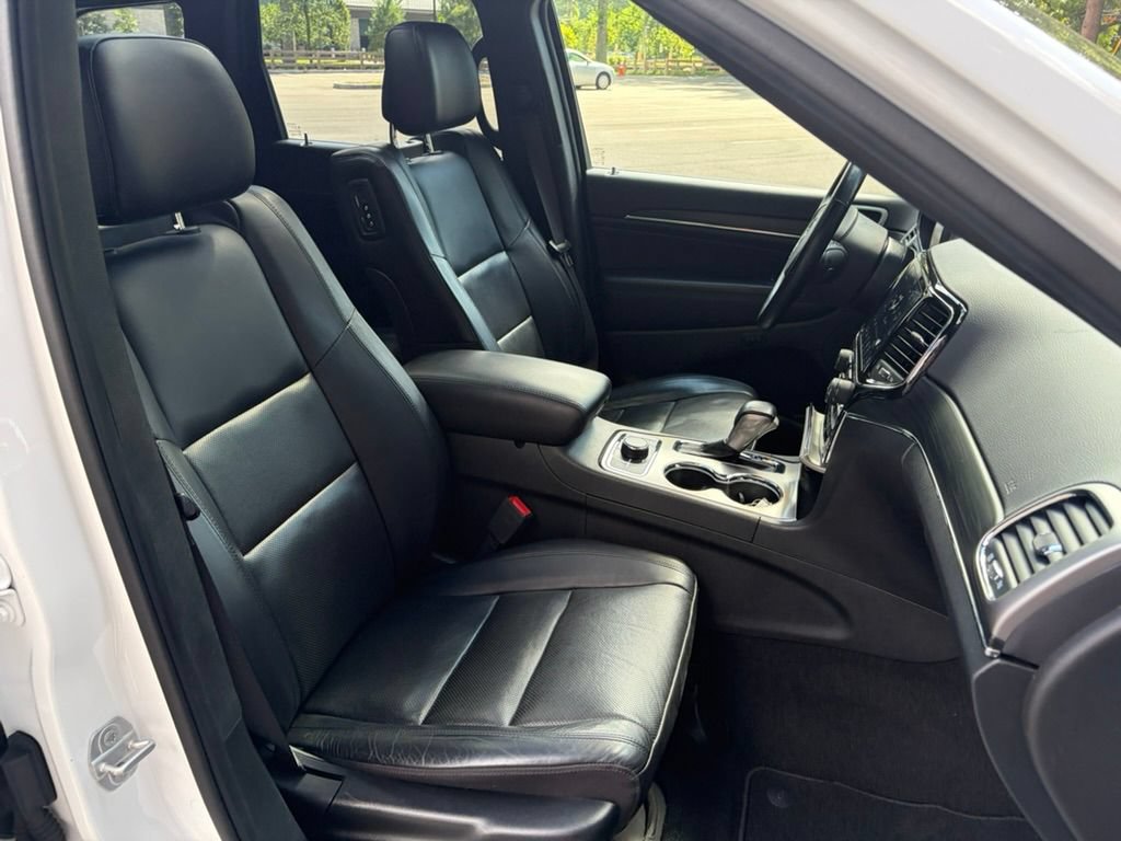 Used 2021 Jeep Grand Cherokee Limited w/ Luxury Group II AWD/4WD image 40