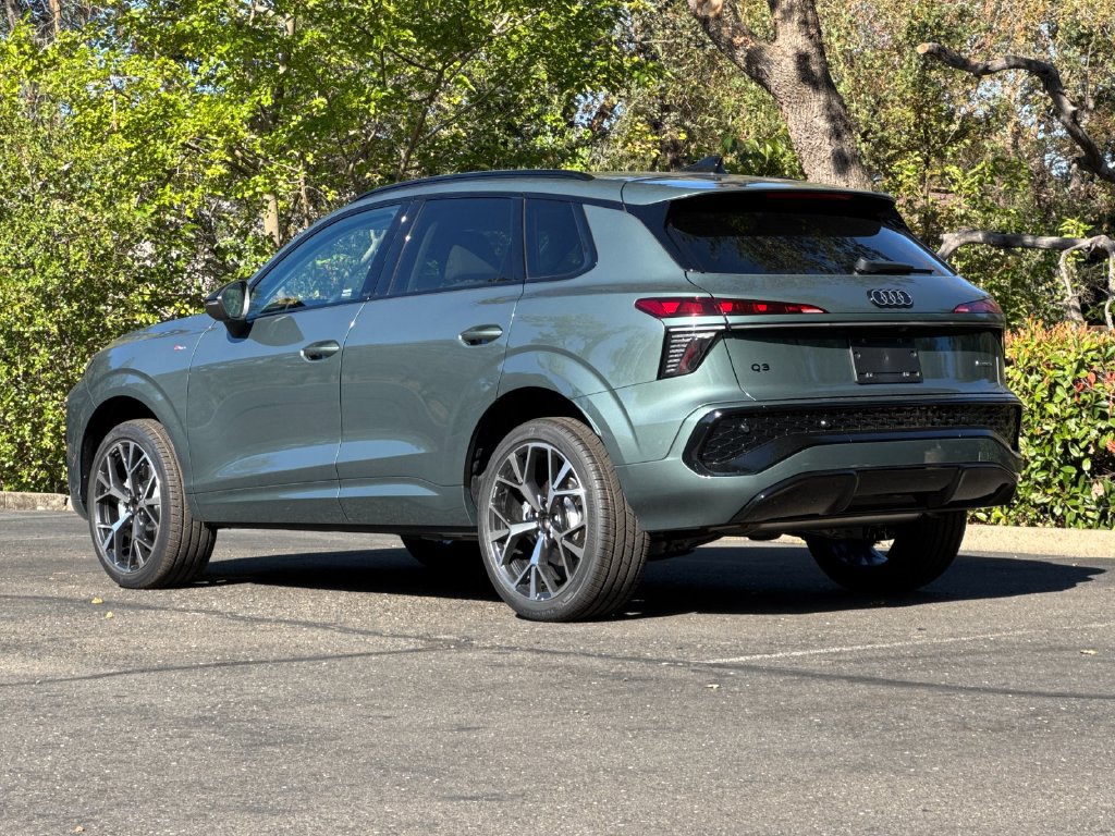 New 2026 Audi Q3 quattro 2.0T AWD/4WD image 7