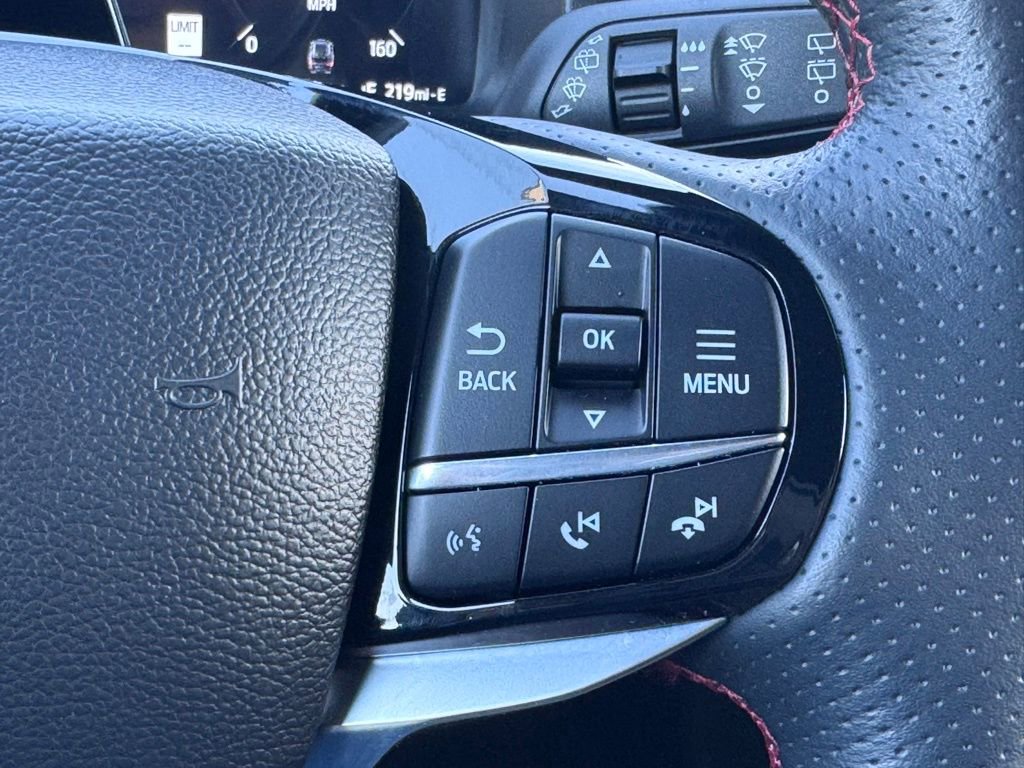 Used 2025 Ford Explorer ST-Line w/ ST-Line Street Pack AWD/4WD image 7