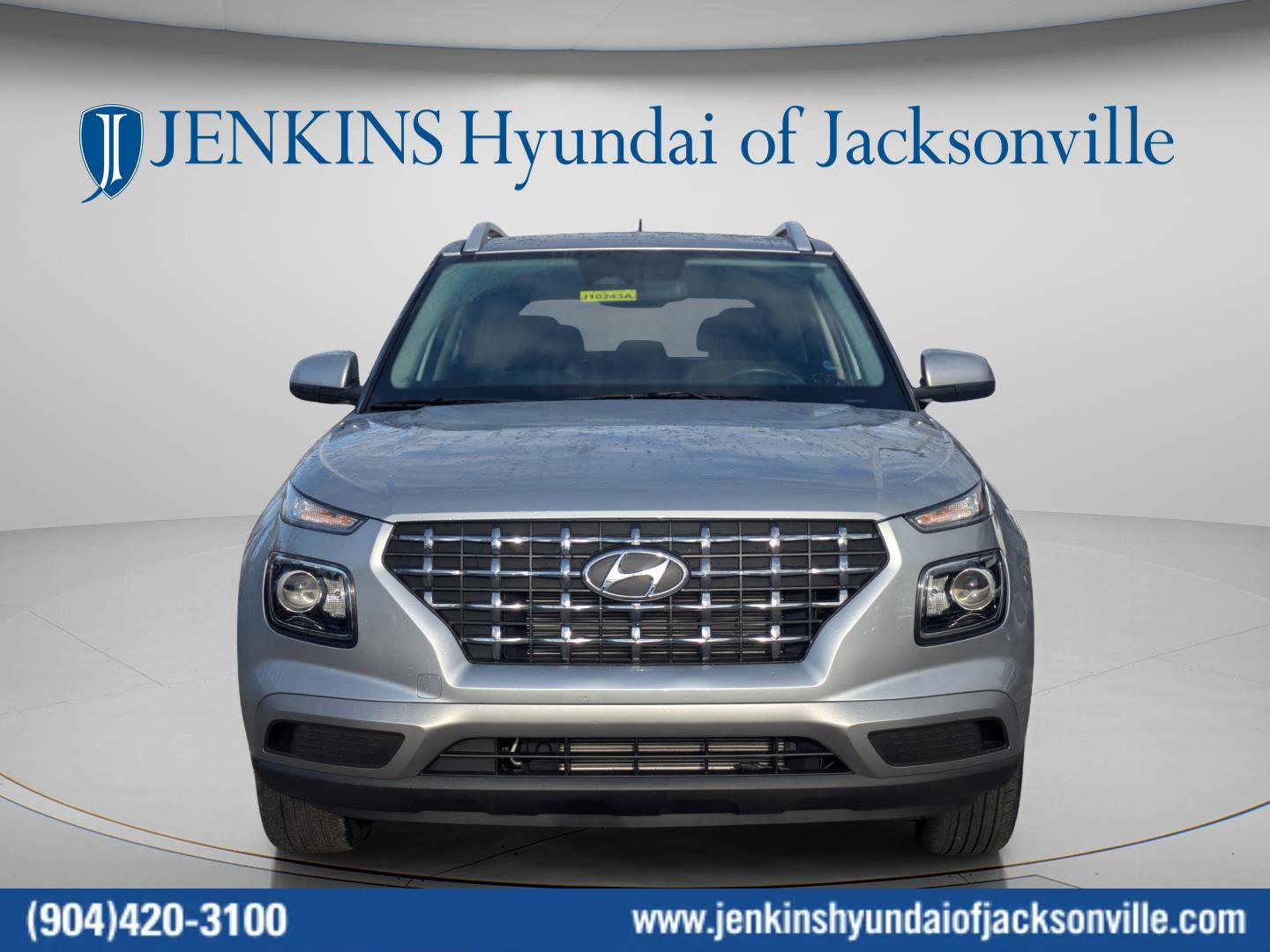 Certified 2024 Hyundai Venue SEL image 9