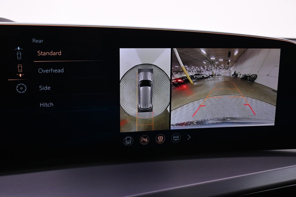 New 2026 Cadillac Vistiq Premium Luxury w/ LPO, Floor Liner Package image 28