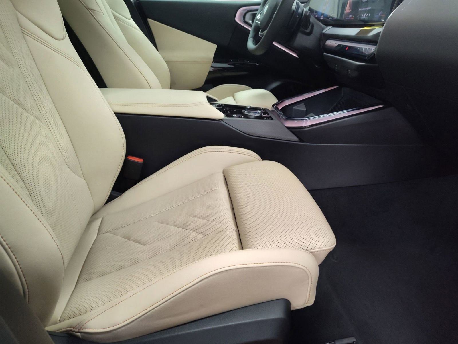 Used 2026 BMW X3 xDrive30 w/ Premium Package image 28