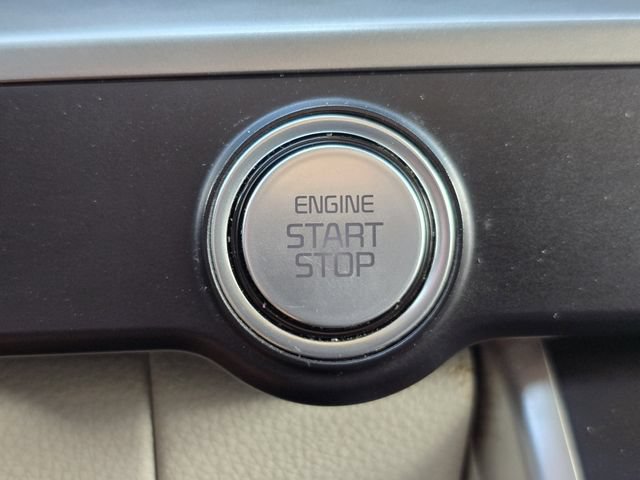 Certified 2022 Kia Carnival LX FWD image 37