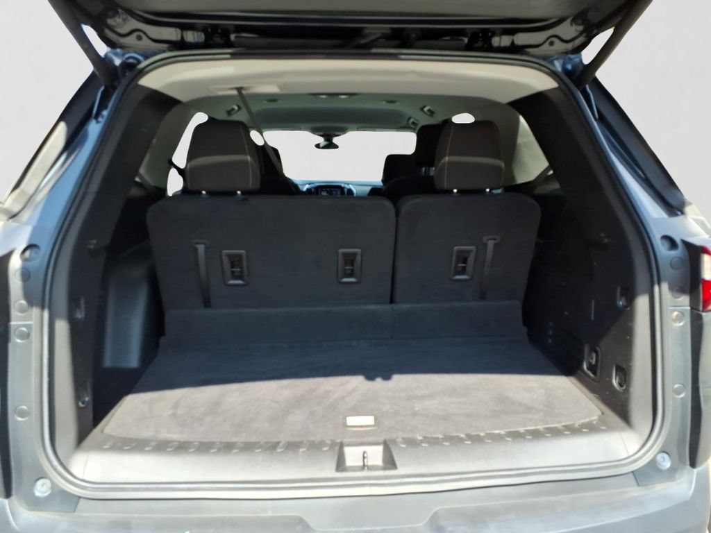 Used 2021 Chevrolet Traverse LT FWD image 30
