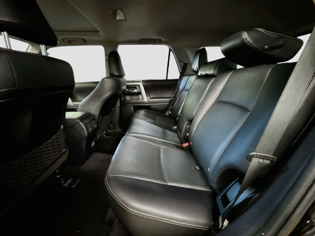 Used 2023 Toyota 4Runner Limited AWD/4WD image 28