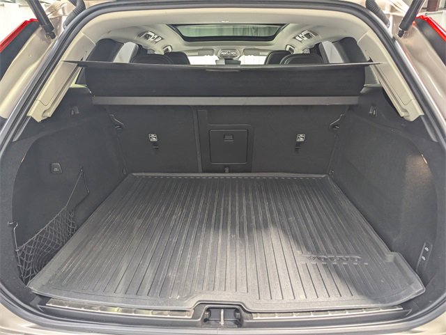 Used 2023 Volvo XC60 B5 Ultimate w/ Climate Package image 26