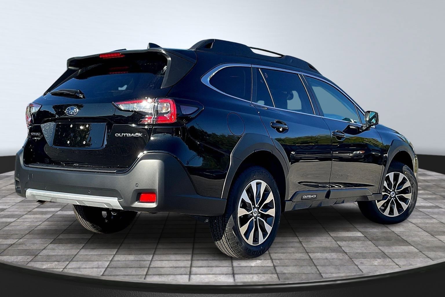 New 2025 Subaru Outback Limited image 14