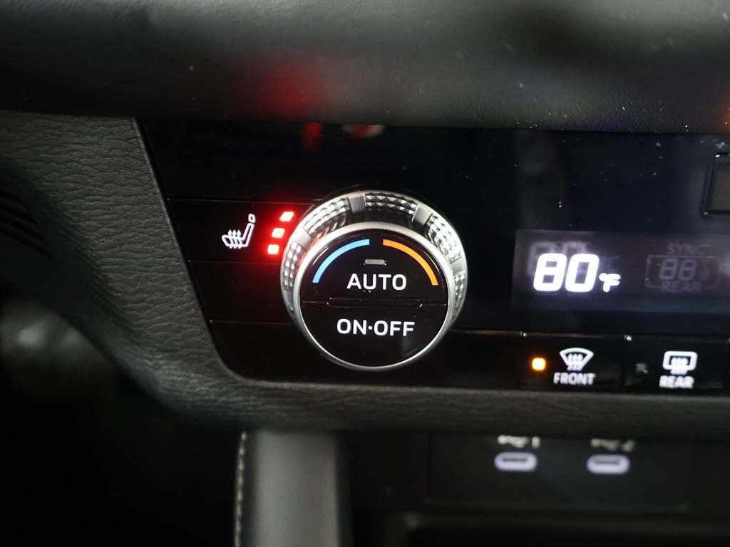 New 2026 Mitsubishi Outlander SE image 54