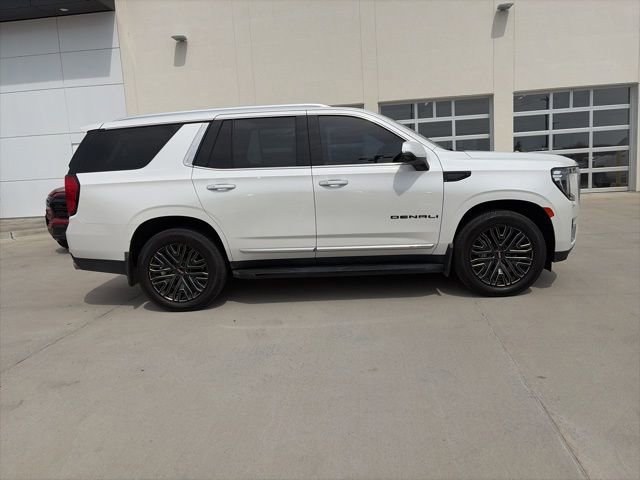Used 2021 GMC Yukon Denali w/ Advanced Technology Package image 2